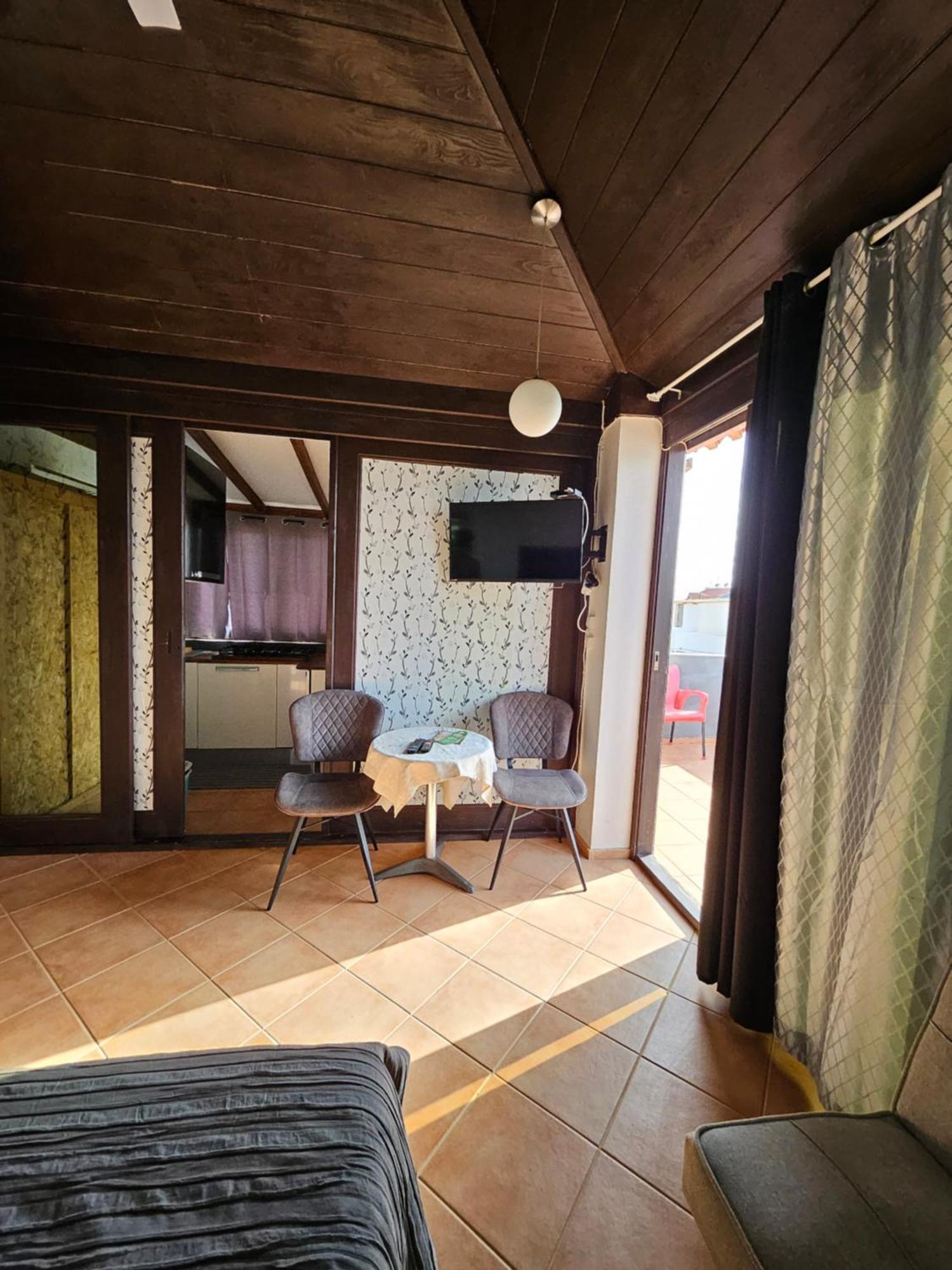 Blue Eagle Guesthouse - Casa De Hospedes Santa Maria Kültér fotó