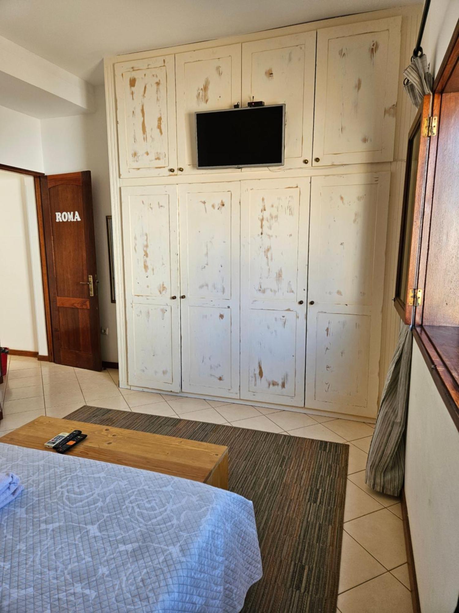 Blue Eagle Guesthouse - Casa De Hospedes Santa Maria Kültér fotó