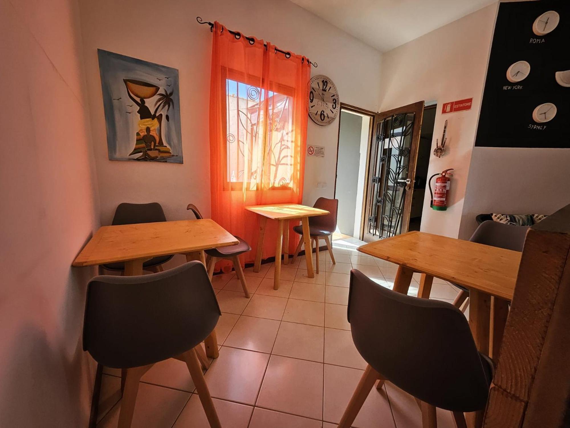 Blue Eagle Guesthouse - Casa De Hospedes Santa Maria Kültér fotó