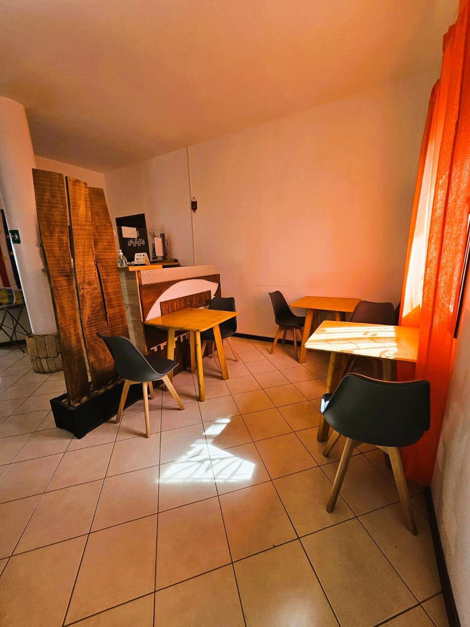 Blue Eagle Guesthouse - Casa De Hospedes Santa Maria Kültér fotó